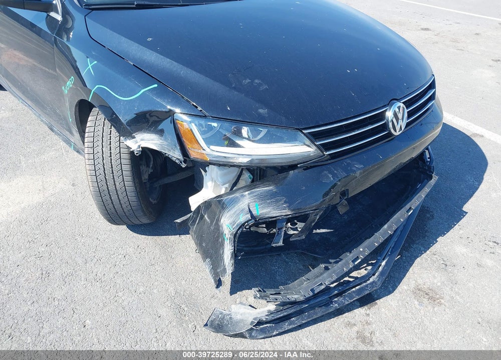 2017 VOLKSWAGEN JETTA 1.4T SE VIN: 3VWDB7AJ7HM349657
