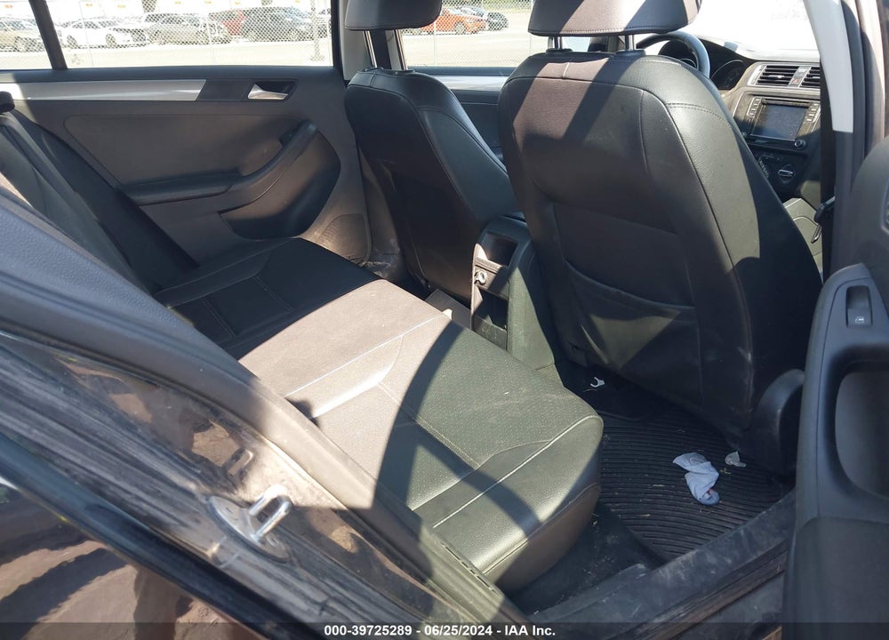2017 VOLKSWAGEN JETTA 1.4T SE VIN: 3VWDB7AJ7HM349657