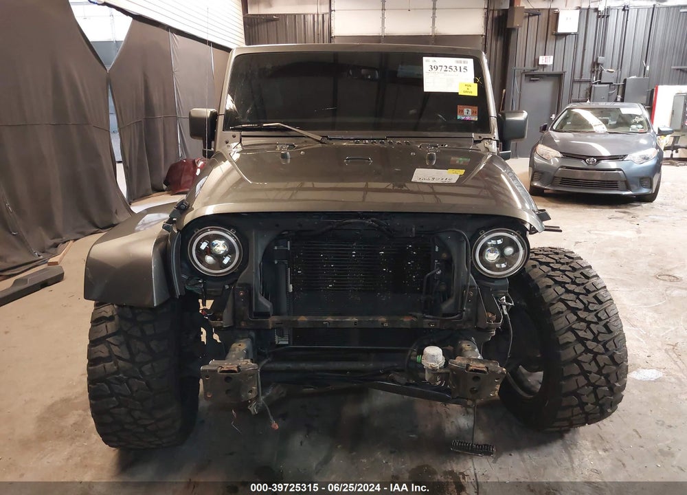2016 JEEP WRANGLER UNLIMITED SAHARA VIN: 1C4HJWEG3GL347341