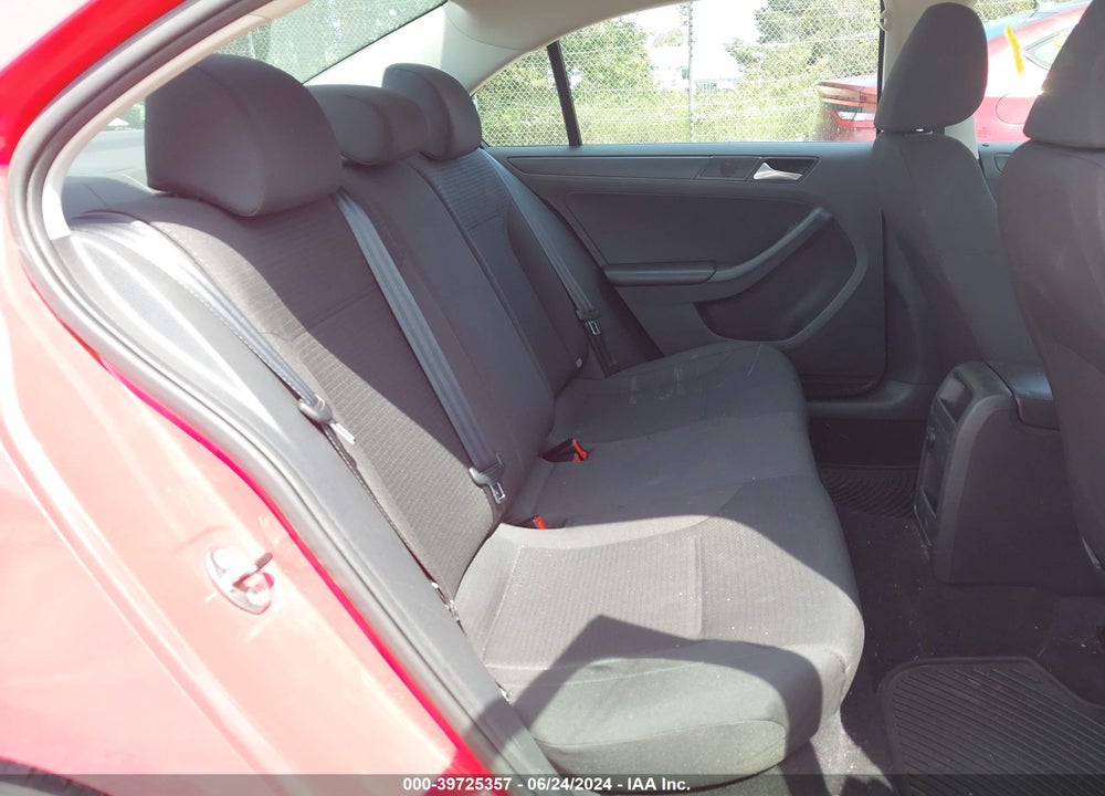 2015 VOLKSWAGEN JETTA 2.0L S VIN: 3VW2K7AJ5FM209689