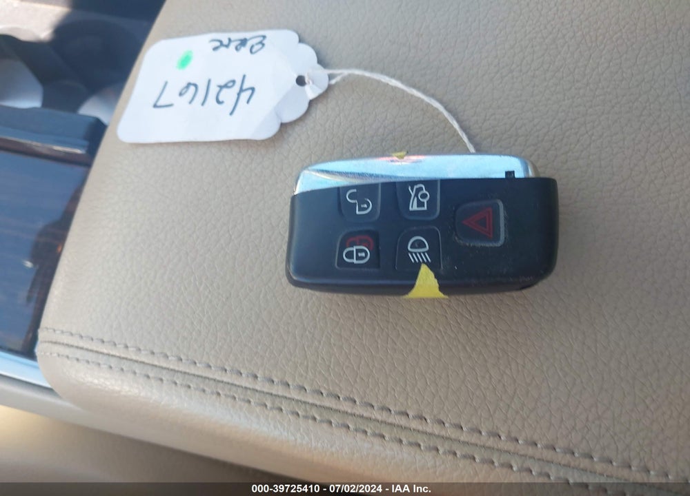 2013 JAGUAR XF V6 SC VIN: SAJWA0E75D8S62800