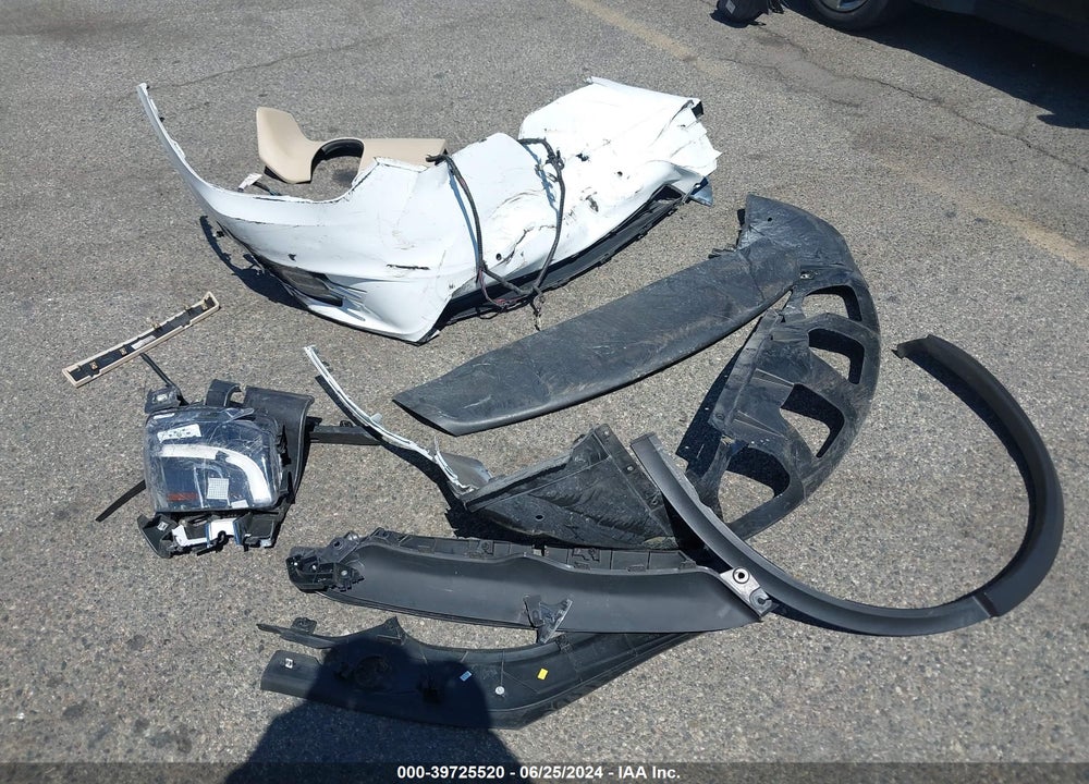 2016 TESLA MODEL X VIN: 5YJXCBE23GF012389