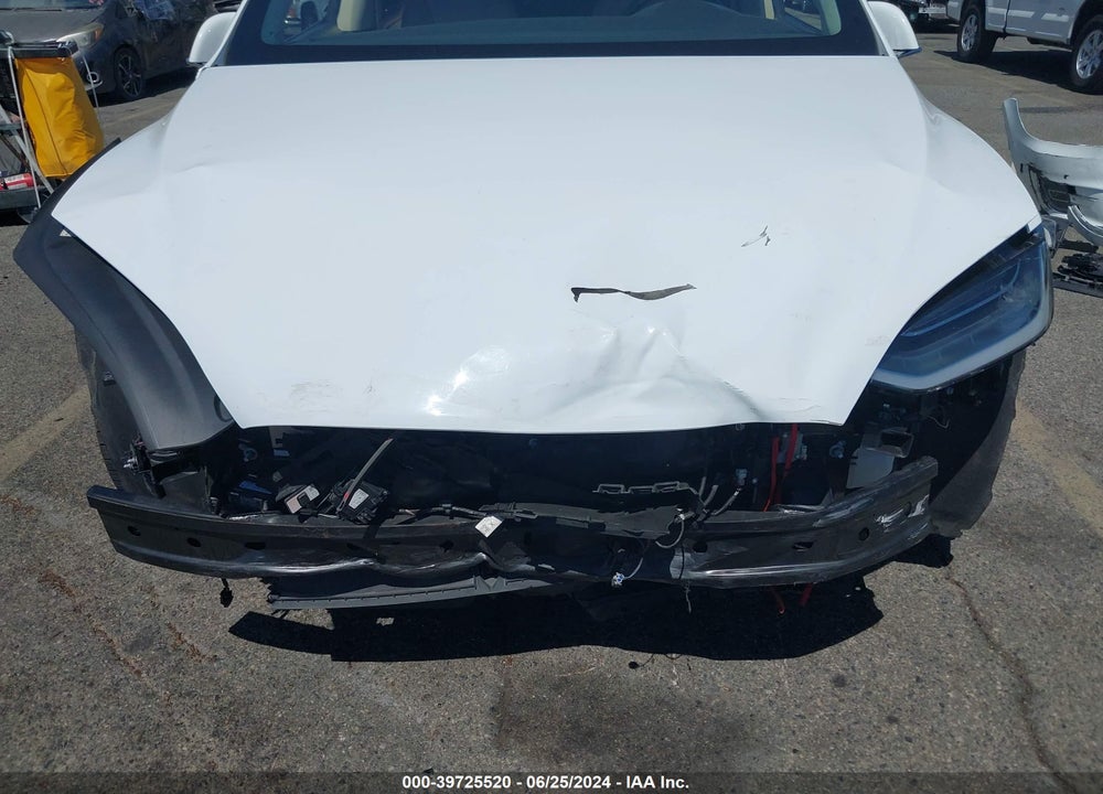 2016 TESLA MODEL X VIN: 5YJXCBE23GF012389