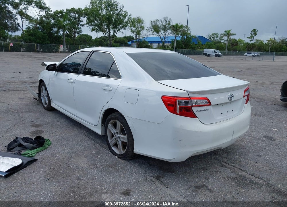 2014 TOYOTA CAMRY SE VIN: 4T1BF1FKXEU457660