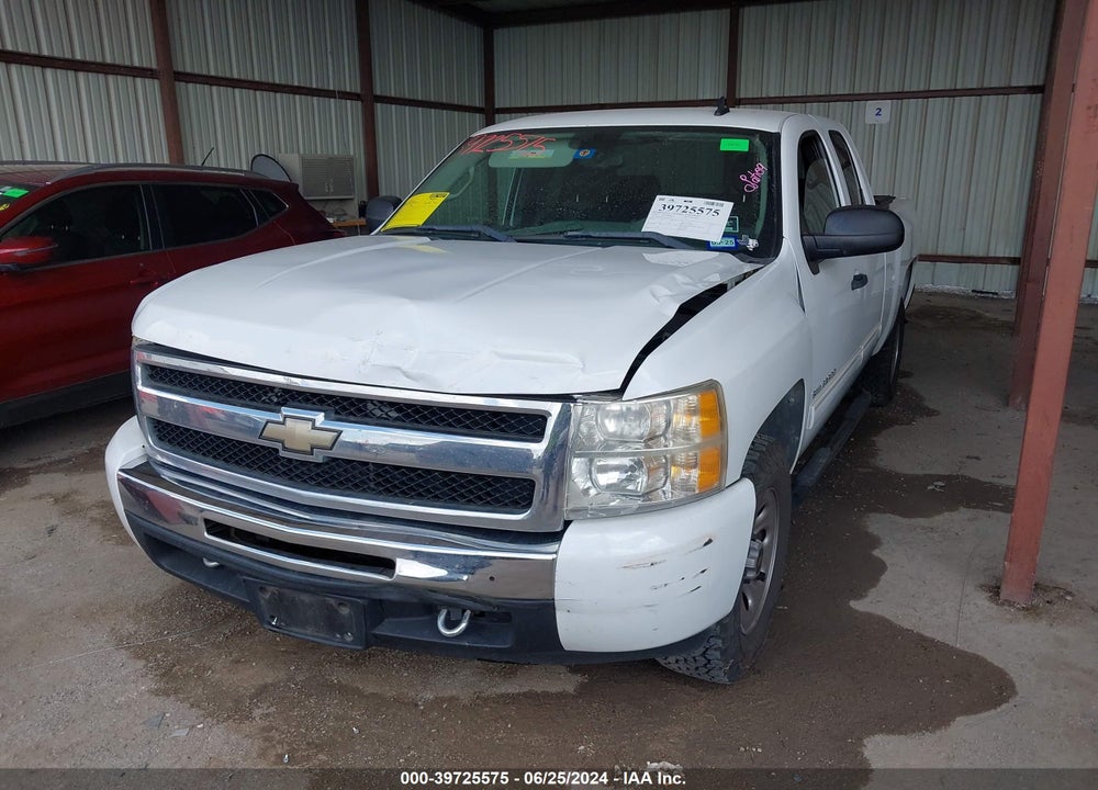 2010 CHEVROLET SILVERADO 1500 LS VIN: 1GCSCREA2AZ231792