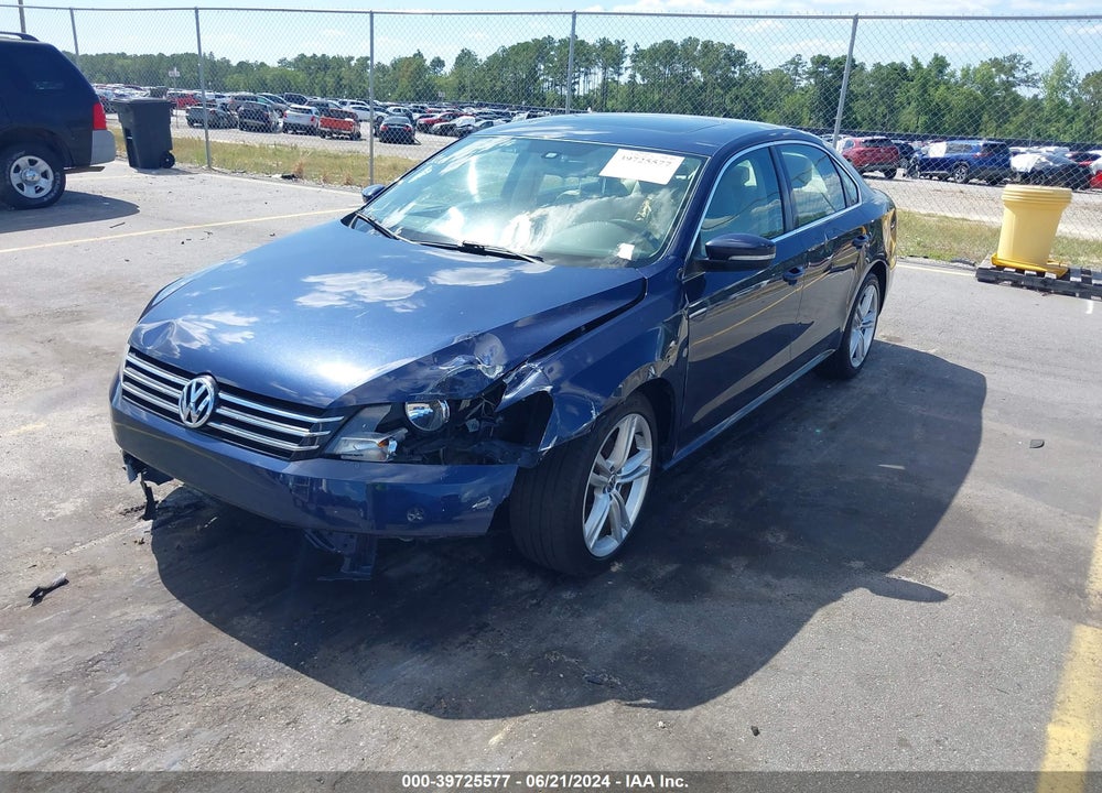 2014 VOLKSWAGEN PASSAT 2.5L SE VIN: 1VWBP7A31EC009928