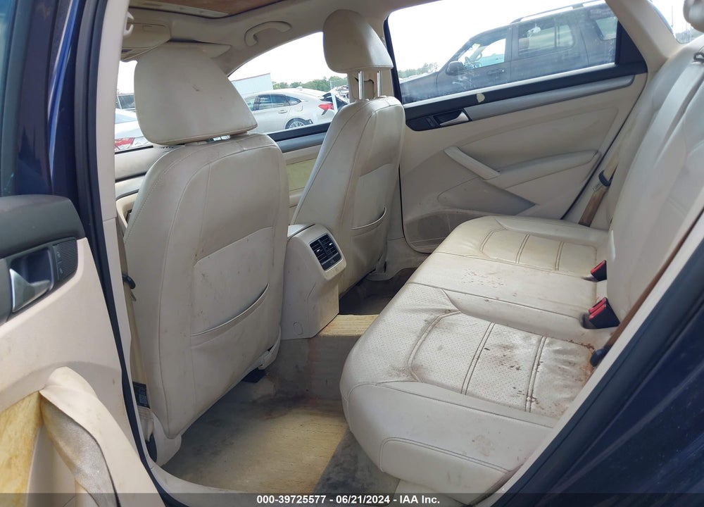 2014 VOLKSWAGEN PASSAT 2.5L SE VIN: 1VWBP7A31EC009928