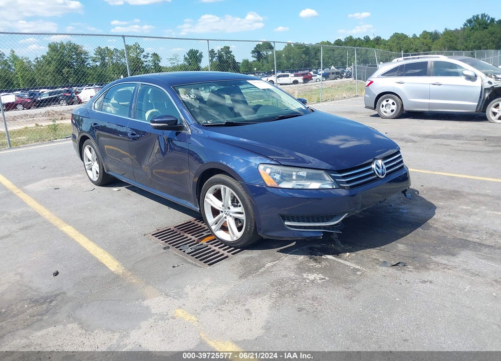 2014 VOLKSWAGEN PASSAT 2.5L SE VIN: 1VWBP7A31EC009928