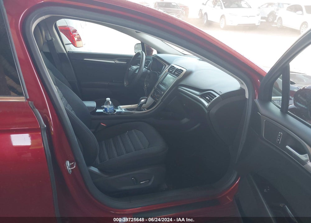 2016 FORD FUSION SE VIN: 3FA6P0H77GR194677