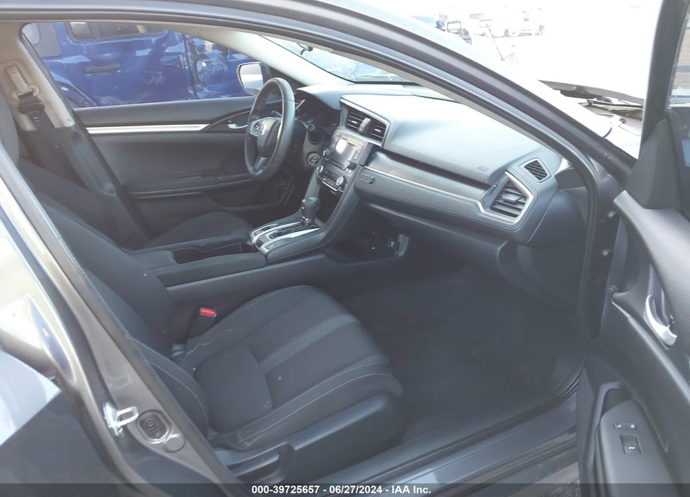 2018 HONDA CIVIC LX VIN: 2HGFC2F51JH531903