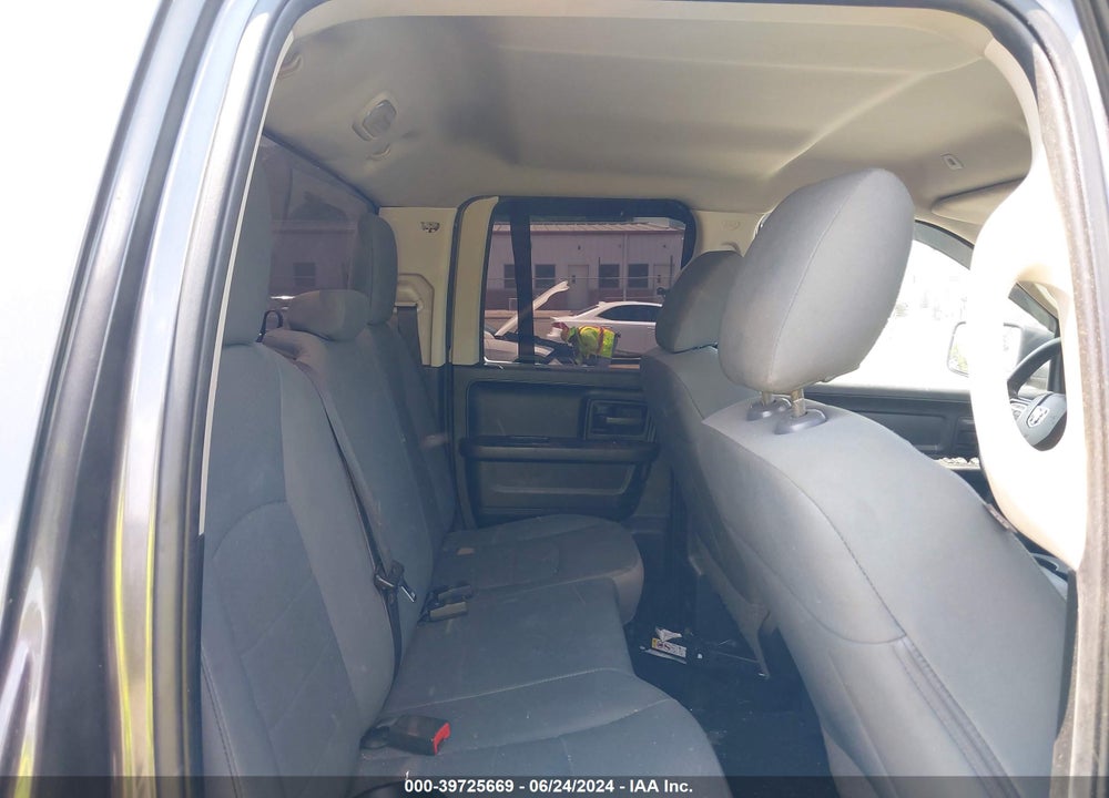2017 RAM 1500 EXPRESS QUAD CAB 4X2 6'4 BOX VIN: 1C6RR6FT1HS791289