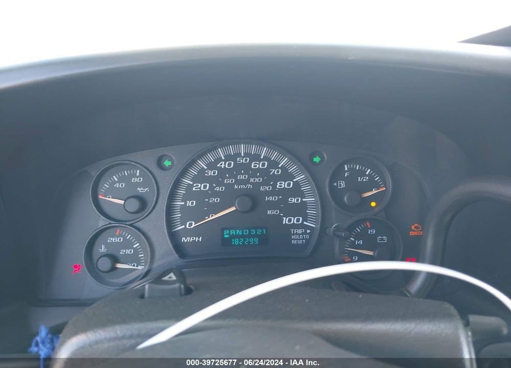 2005 CHEVROLET EXPRESS VIN: 1GAHG39U851200351