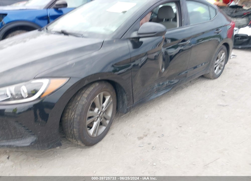 2018 HYUNDAI ELANTRA SEL VIN: 5NPD84LF0JH269427