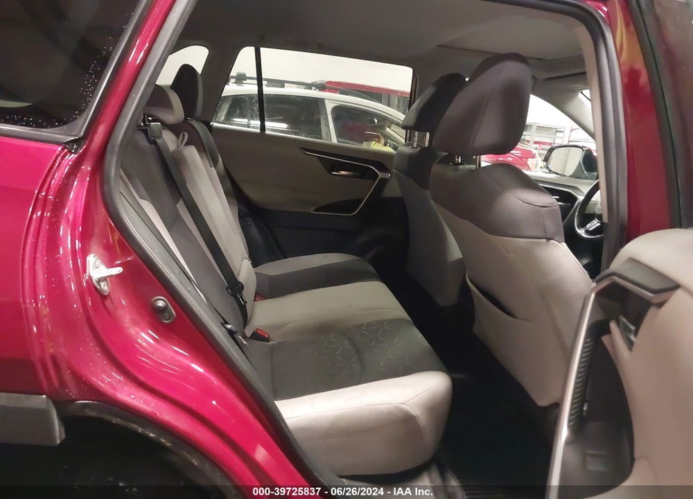 2022 TOYOTA RAV4 XLE VIN: 2T3P1RFV1NW257836
