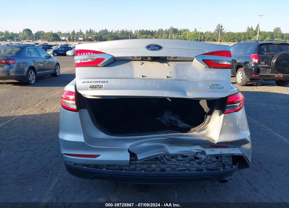 2019 FORD FUSION SE VIN: 3FA6P0HD1KR194074
