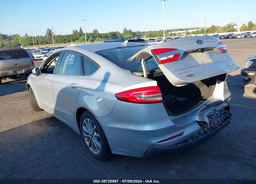 2019 FORD FUSION SE VIN: 3FA6P0HD1KR194074