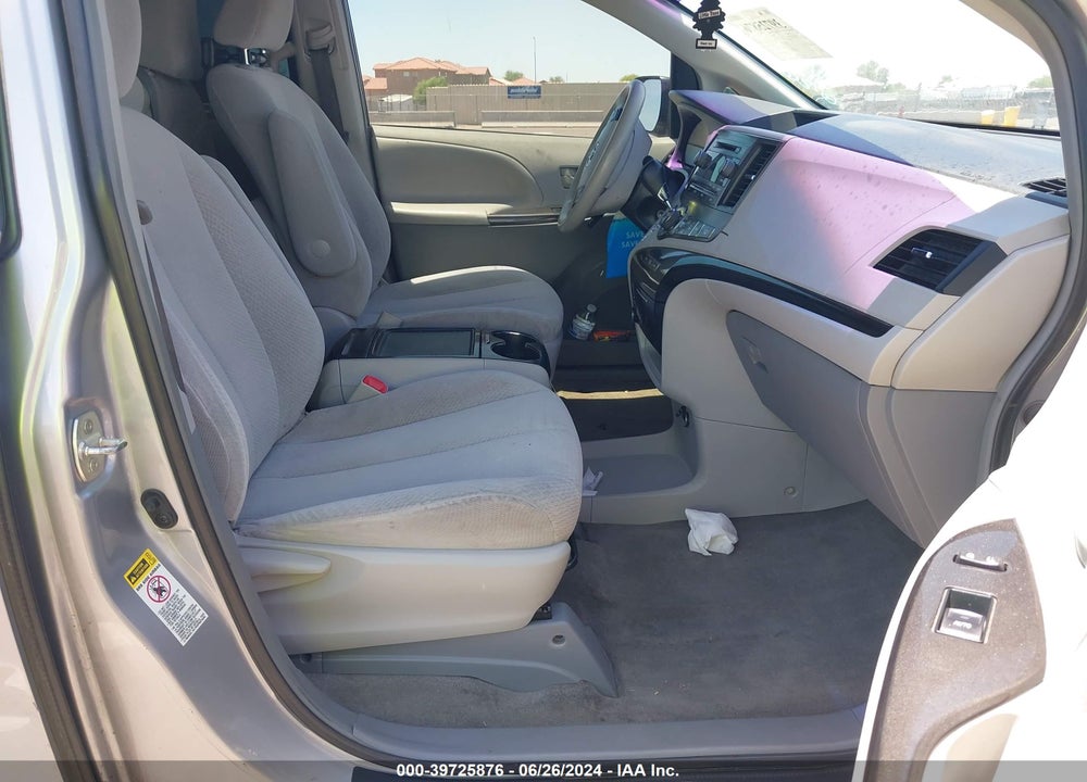 2013 TOYOTA SIENNA LE V6 8 PASSENGER VIN: 5TDKK3DC8DS387408
