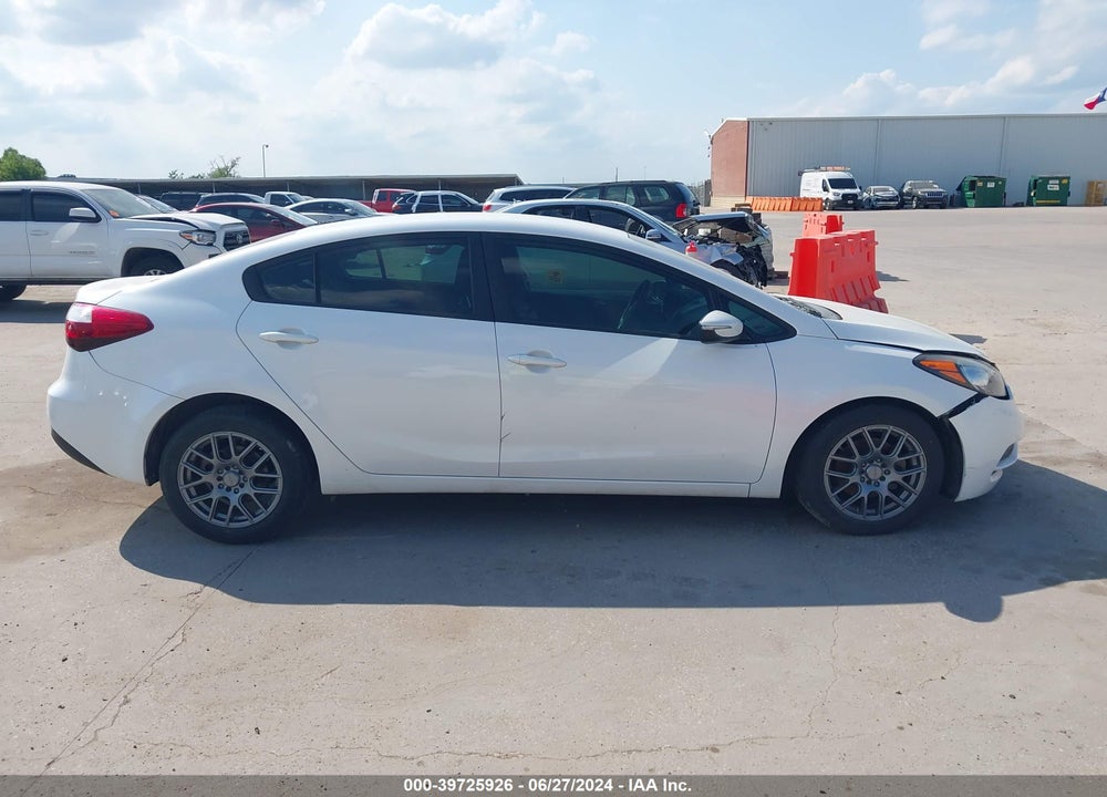 2015 KIA FORTE LX VIN: KNAFX4A65F5368750