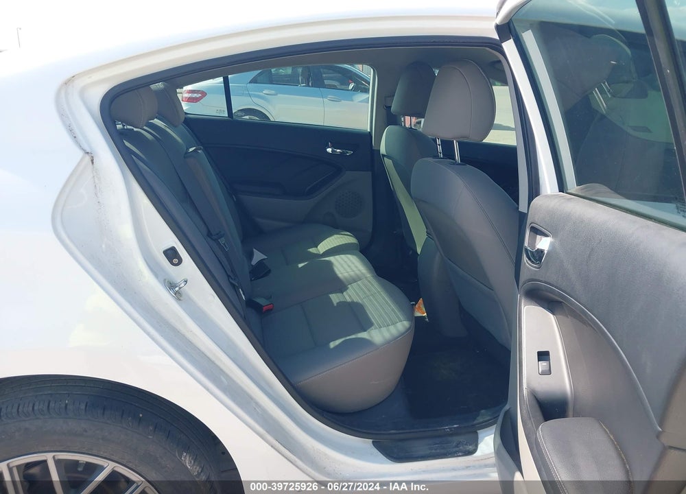 2015 KIA FORTE LX VIN: KNAFX4A65F5368750