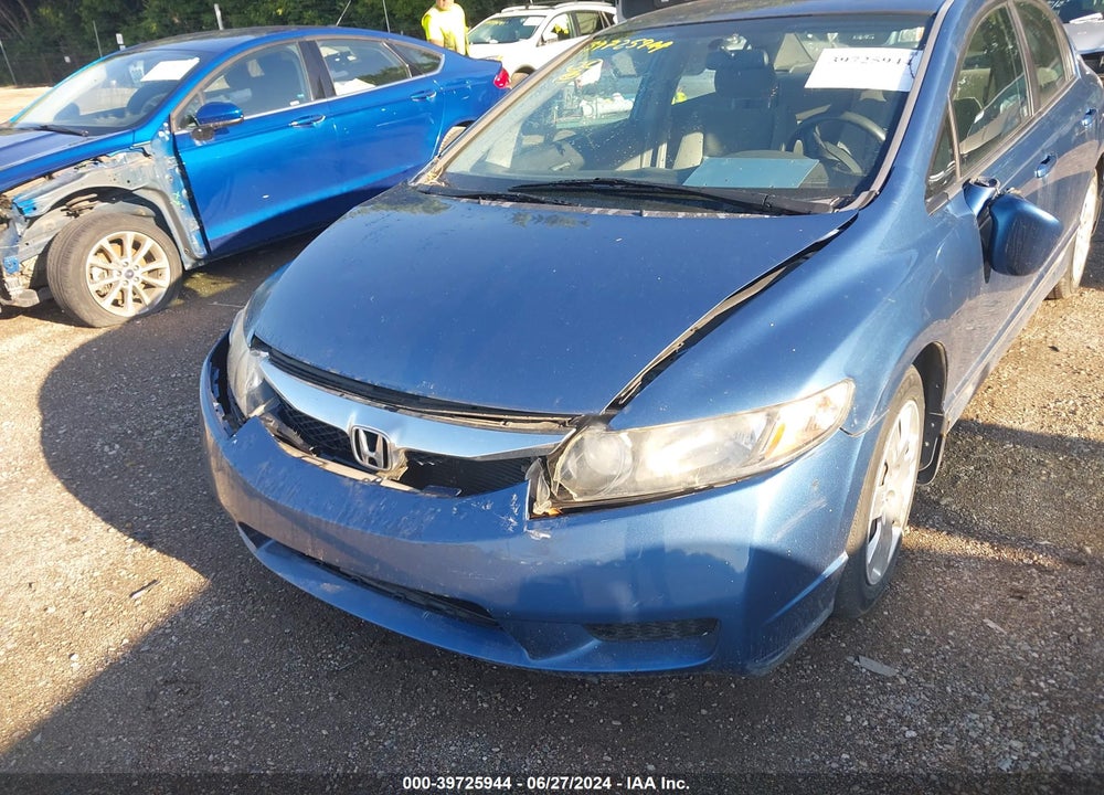 2010 HONDA CIVIC LX VIN: 19XFA1F52AE012238
