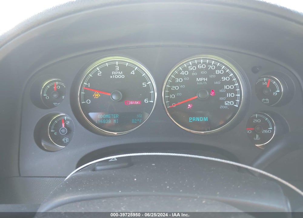 2010 CHEVROLET TAHOE LS VIN: 1GNUKAE05AR169817