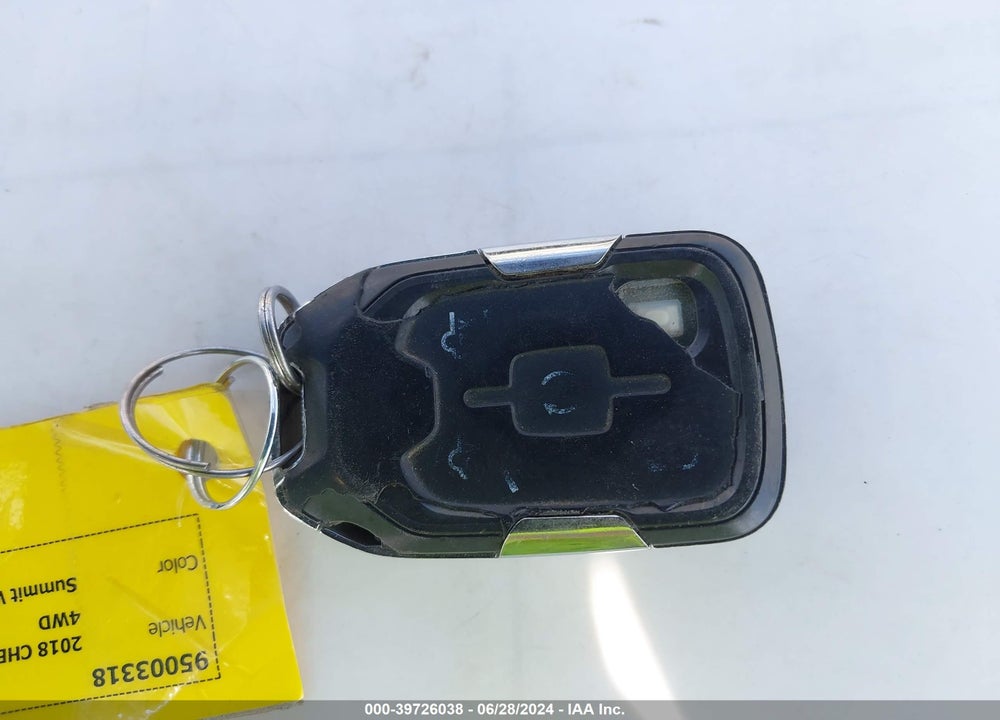 2018 CHEVROLET SUBURBAN LT VIN: 1GNSKHKC8JR137698