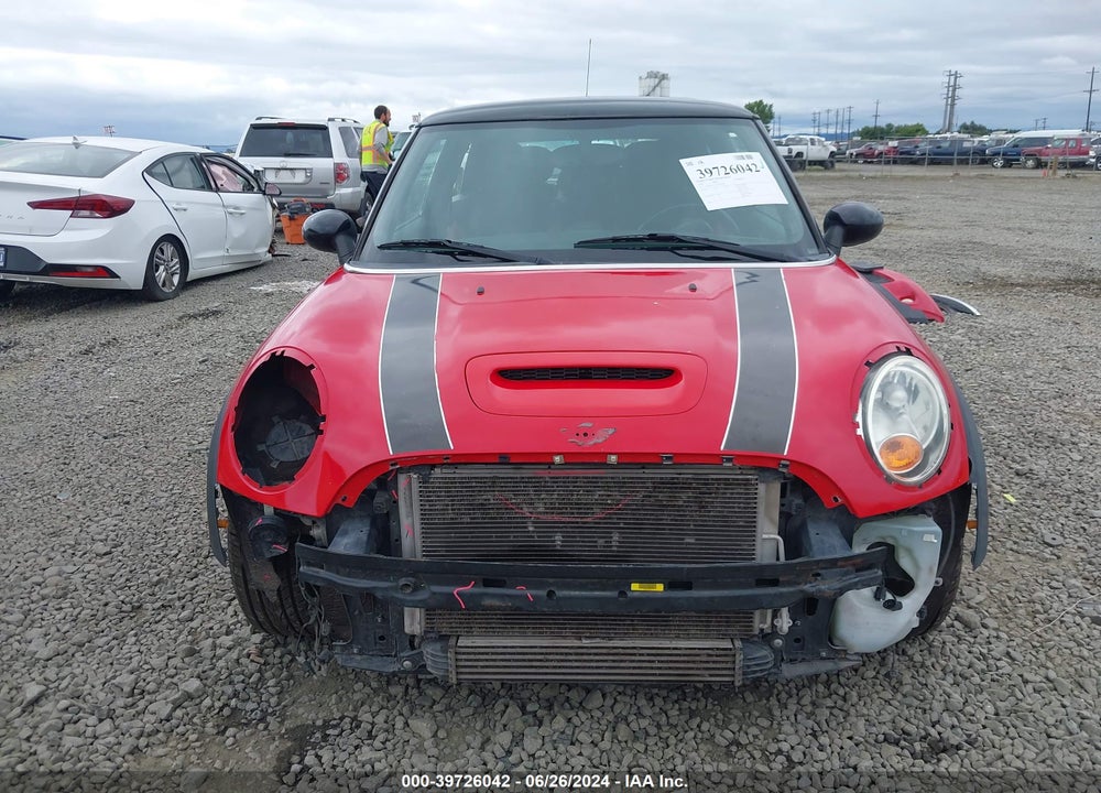 2010 MINI COOPER S VIN: WMWMF7C53ATX44298