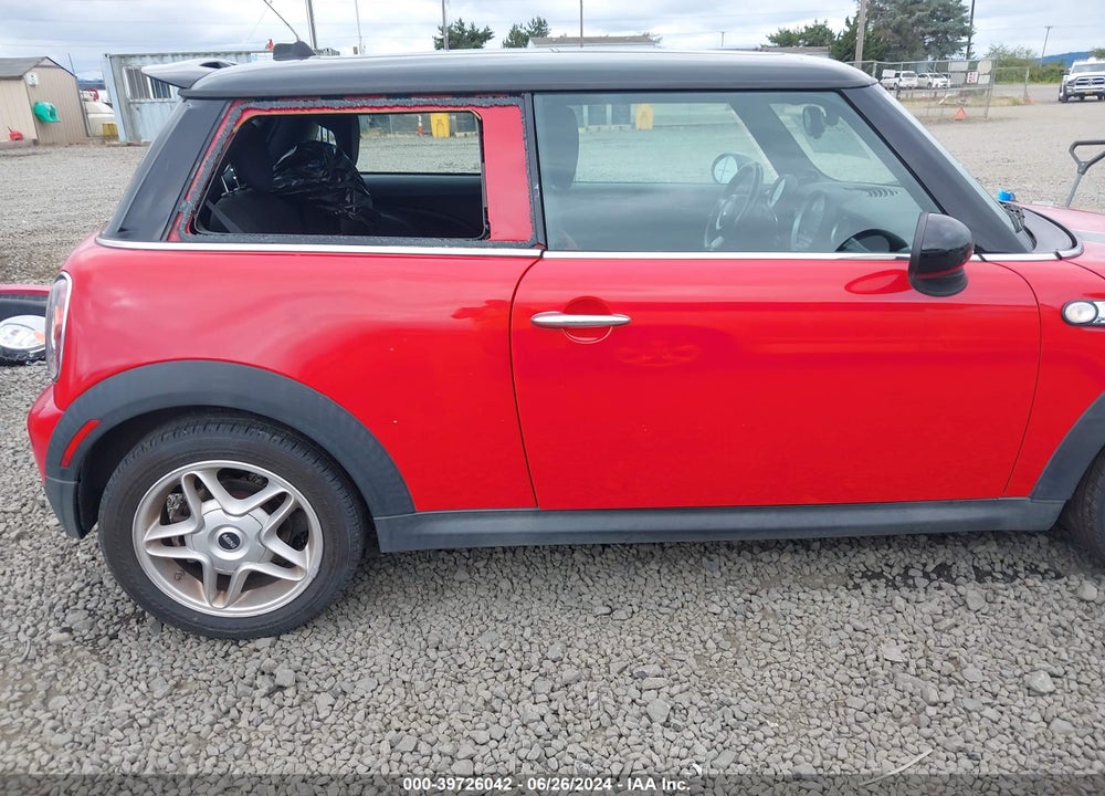 2010 MINI COOPER S VIN: WMWMF7C53ATX44298