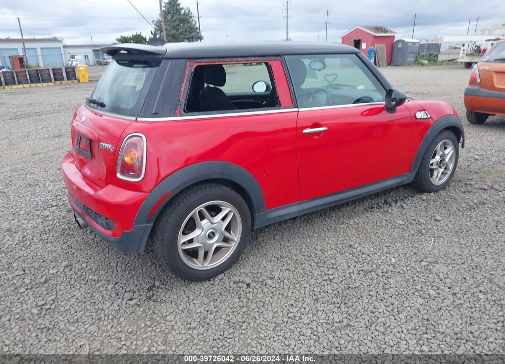 2010 MINI COOPER S VIN: WMWMF7C53ATX44298