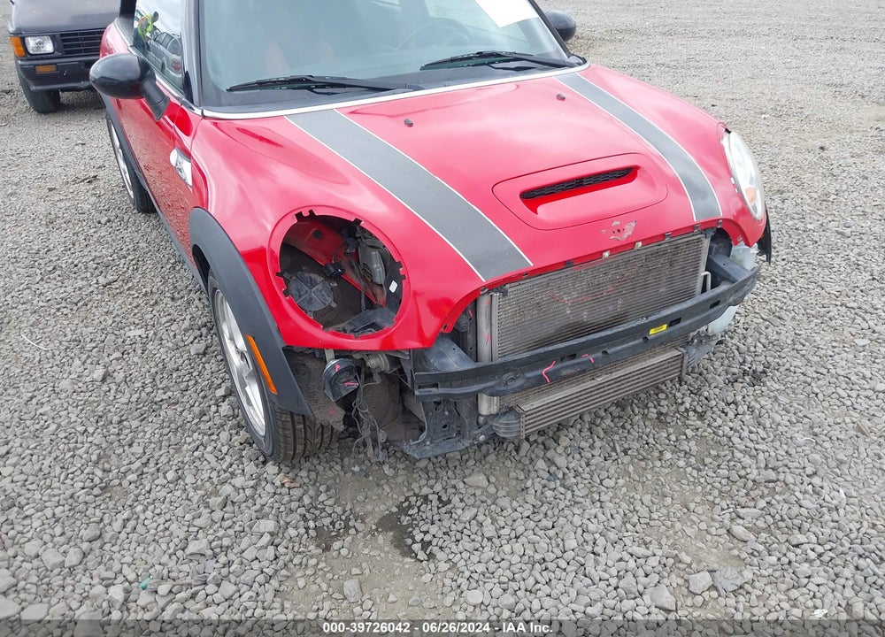 2010 MINI COOPER S VIN: WMWMF7C53ATX44298