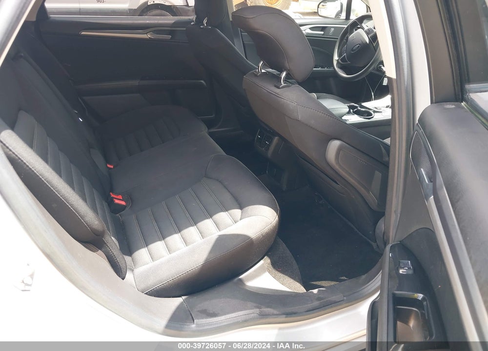 2014 FORD FUSION SE VIN: 3FA6P0HD5ER368121