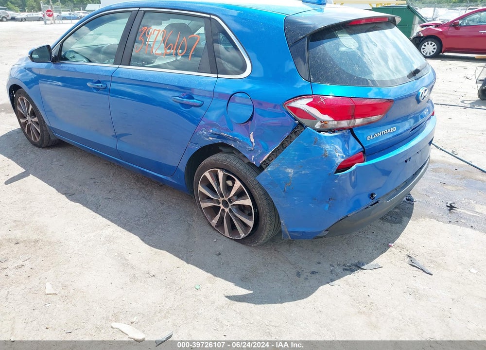 2018 HYUNDAI ELANTRA GT VIN: KMHH35LE5JU031121