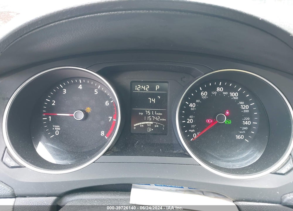 2015 VOLKSWAGEN JETTA 1.8T SE VIN: 3VWD17AJ8FM317526
