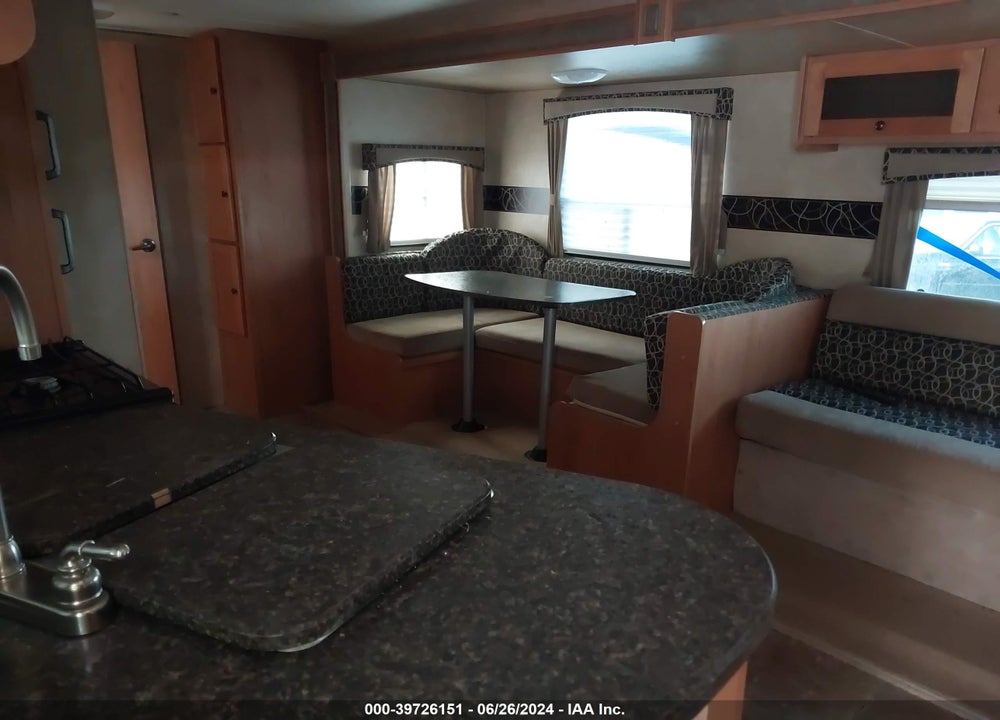 2013 CRUISER SHADOW CRUISER 280QB VIN: 5RXTD2825D1024763