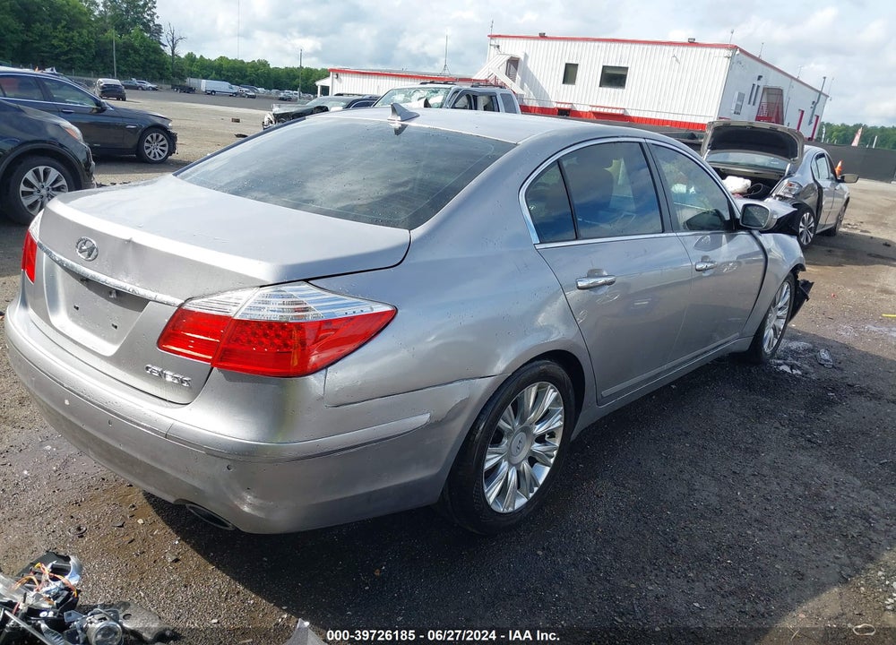 2009 HYUNDAI GENESIS 3.8 VIN: KMHGC46E19U030335
