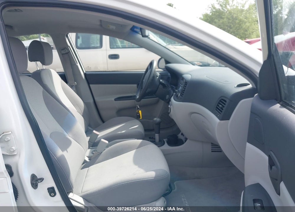 2007 HYUNDAI ACCENT GLS VIN: KMHCN46CX7U143902