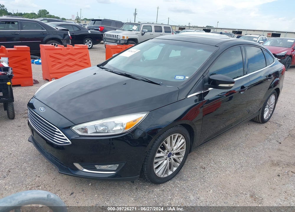 2018 FORD FOCUS TITANIUM VIN: 1FADP3J26JL247351