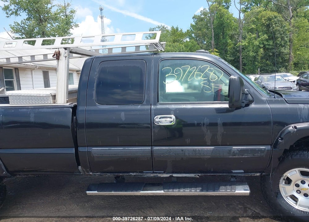 2004 CHEVROLET SILVERADO 1500 LT VIN: 1GCEK19T04E353219