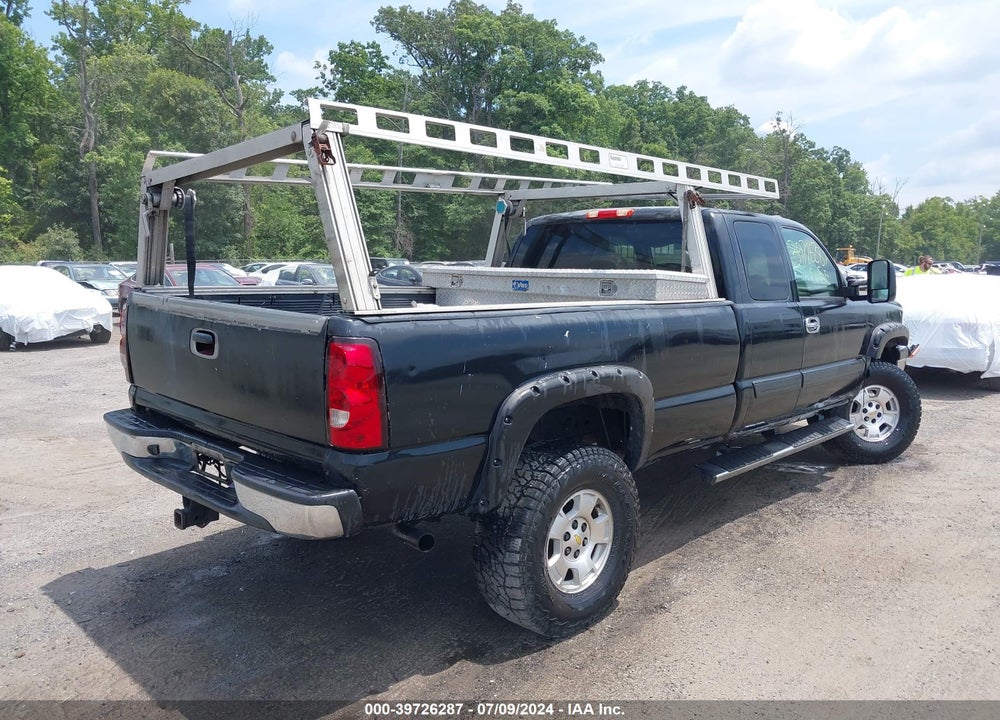 2004 CHEVROLET SILVERADO 1500 LT VIN: 1GCEK19T04E353219