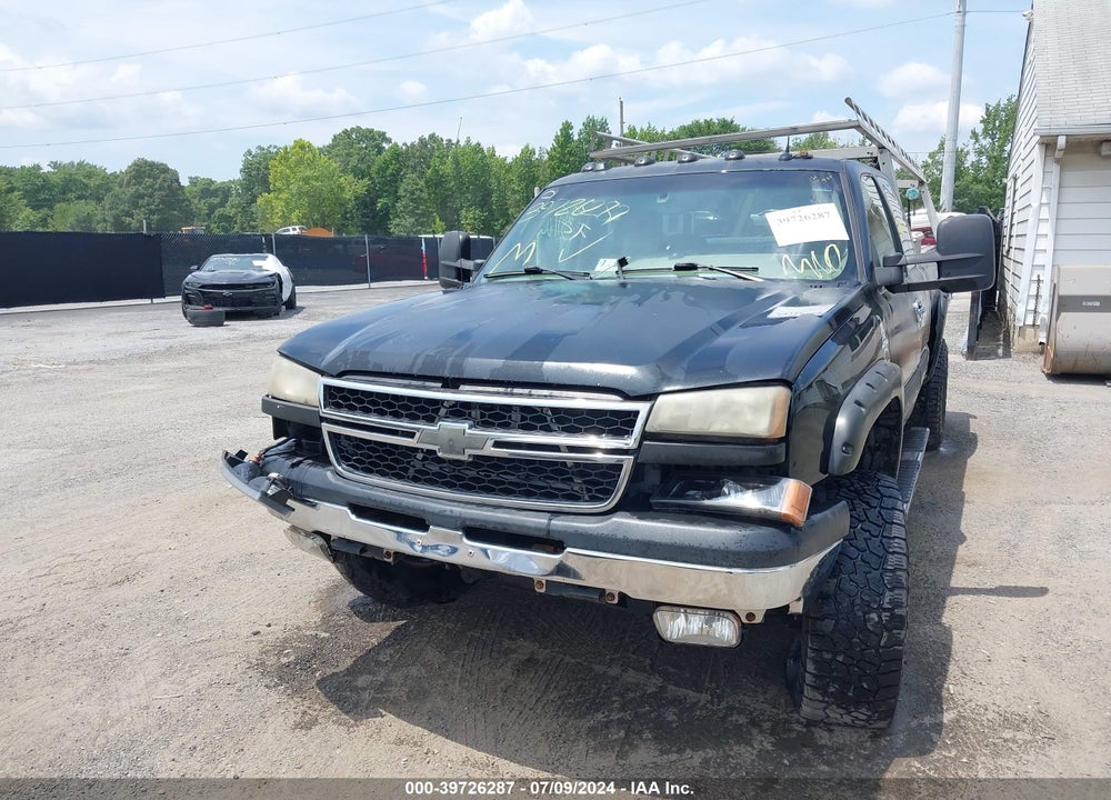 2004 CHEVROLET SILVERADO 1500 LT VIN: 1GCEK19T04E353219