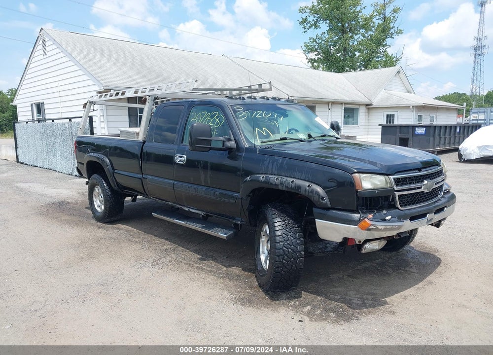 2004 CHEVROLET SILVERADO 1500 LT VIN: 1GCEK19T04E353219
