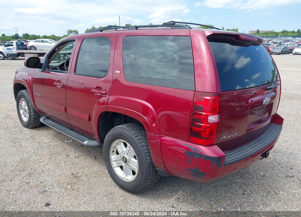 2010 CHEVROLET TAHOE LT VIN: 1GNUKBE02AR195300