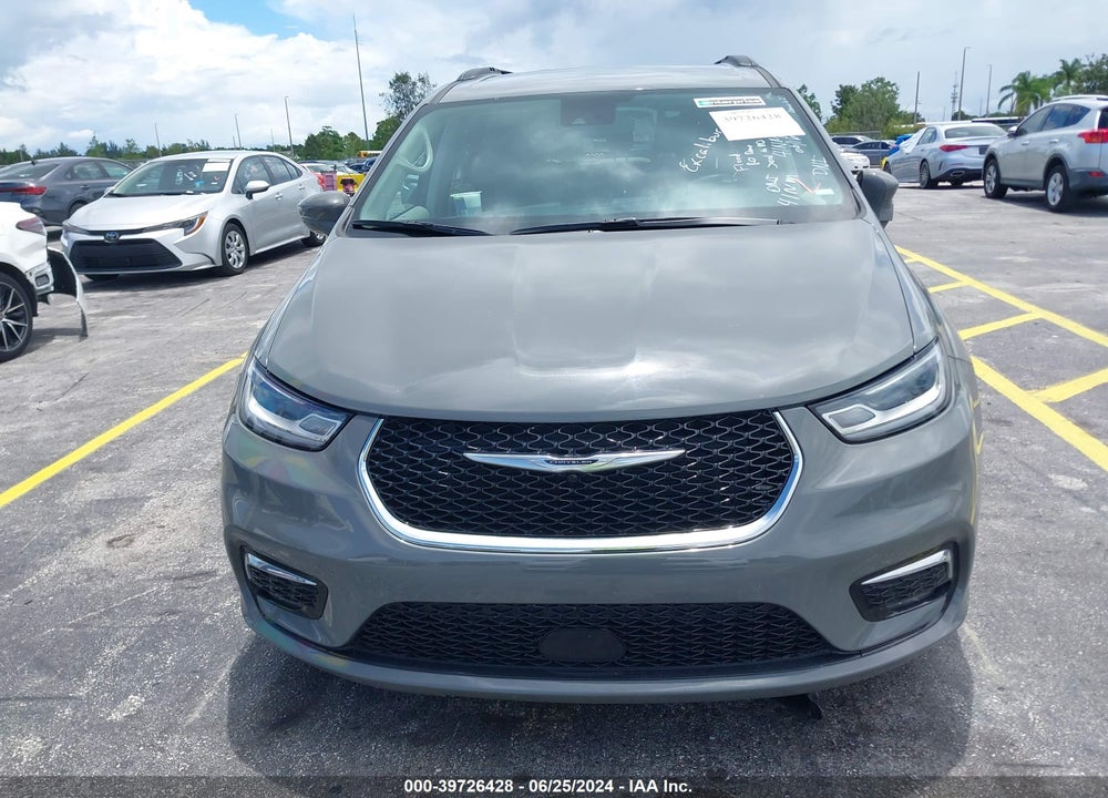 2022 CHRYSLER PACIFICA TOURING L VIN: 2C4RC1BG0NR162383