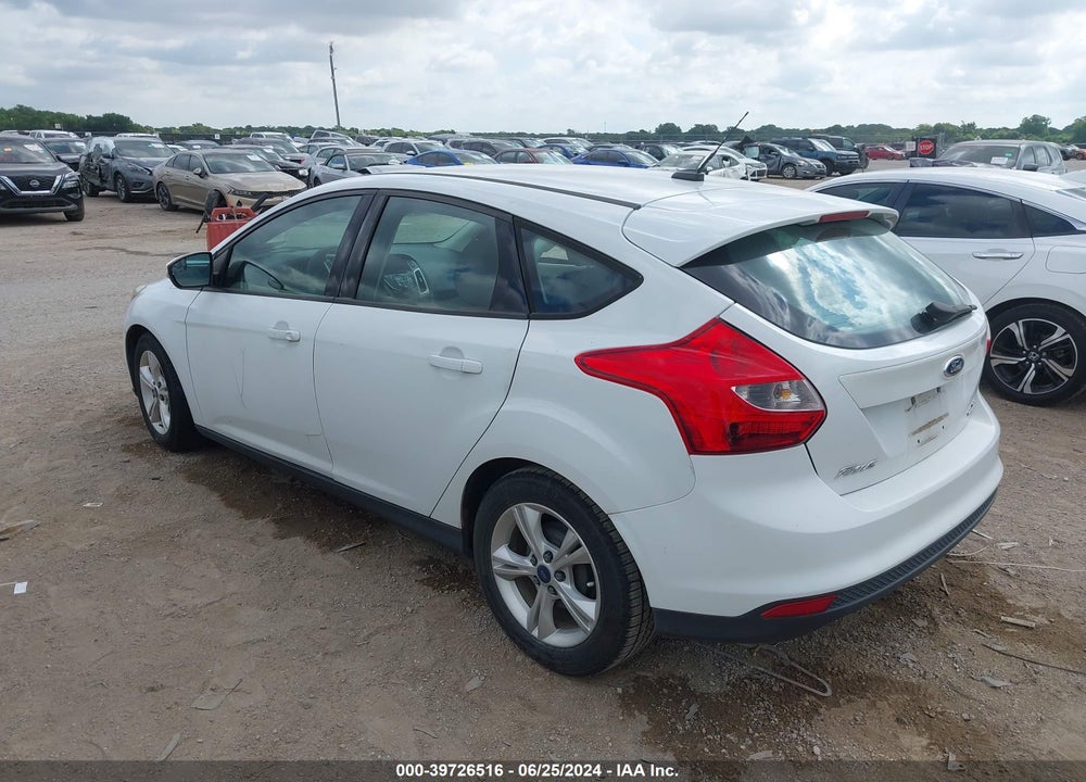 2014 FORD FOCUS SE VIN: 1FADP3K27EL229221