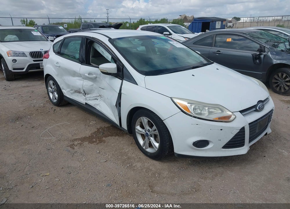 2014 FORD FOCUS SE VIN: 1FADP3K27EL229221