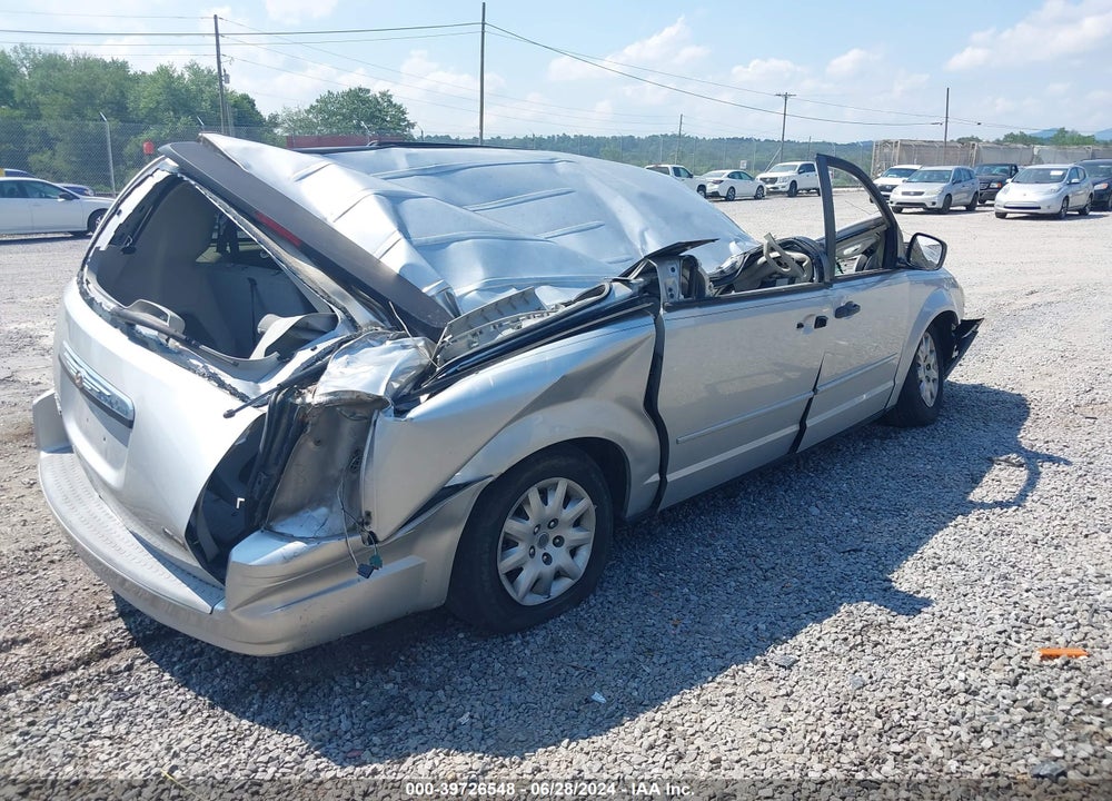 2008 CHRYSLER TOWN & COUNTRY LX VIN: 2A8HR44H58R634933