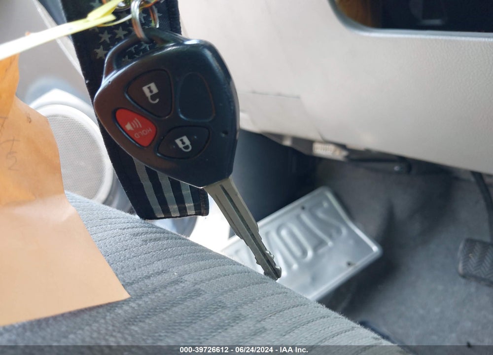 2010 TOYOTA RAV4 VIN: JTMZF4DV7A5028272