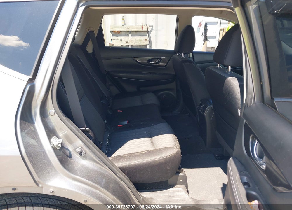 2017 NISSAN ROGUE SV VIN: JN8AT2MV0HW281744