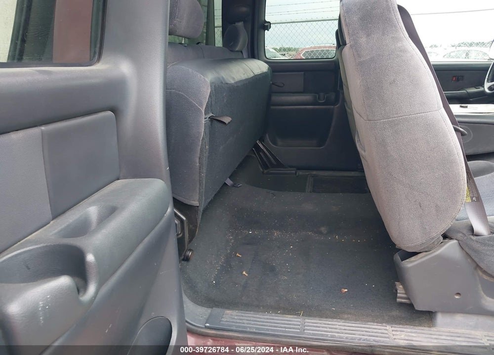 2002 CHEVROLET SILVERADO 1500 LS VIN: 2GCEK19TX21104103