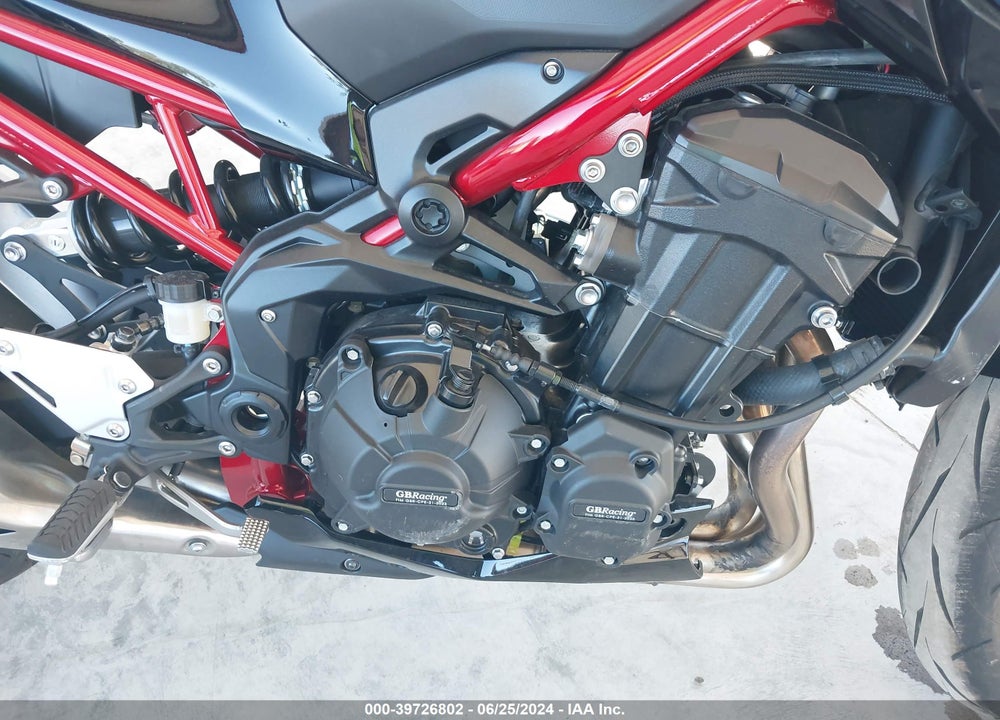 2024 KAWASAKI ZR900 F VIN: ML5ZRDF16RDA66754